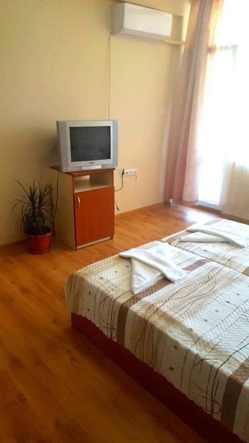 Family Hotel Solar Central ساني بيتش المظهر الخارجي الصورة
