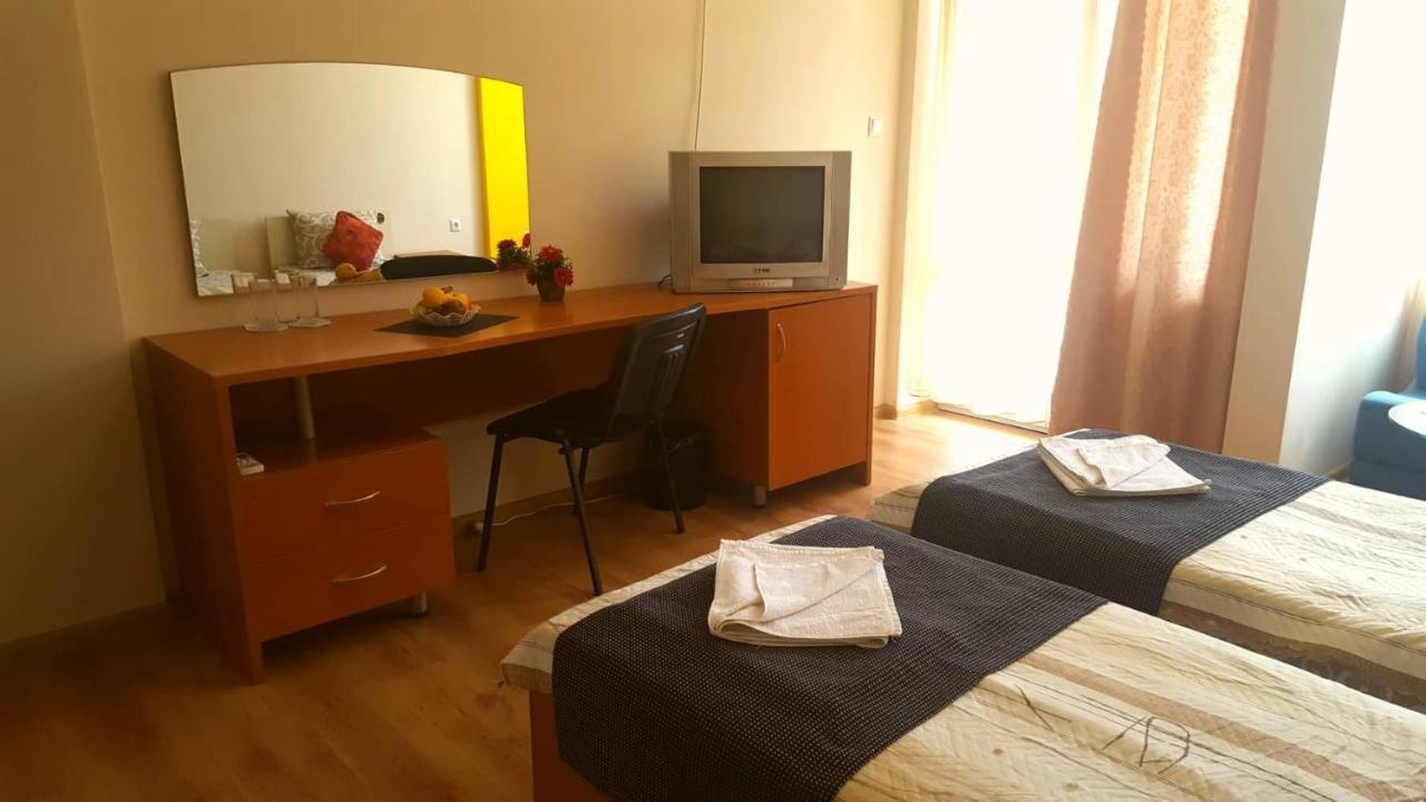 Family Hotel Solar Central ساني بيتش المظهر الخارجي الصورة
