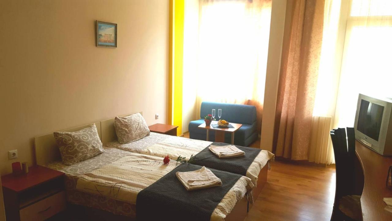 Family Hotel Solar Central ساني بيتش المظهر الخارجي الصورة