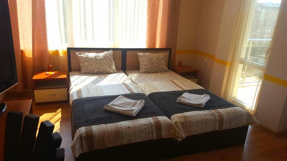 Family Hotel Solar Central ساني بيتش المظهر الخارجي الصورة